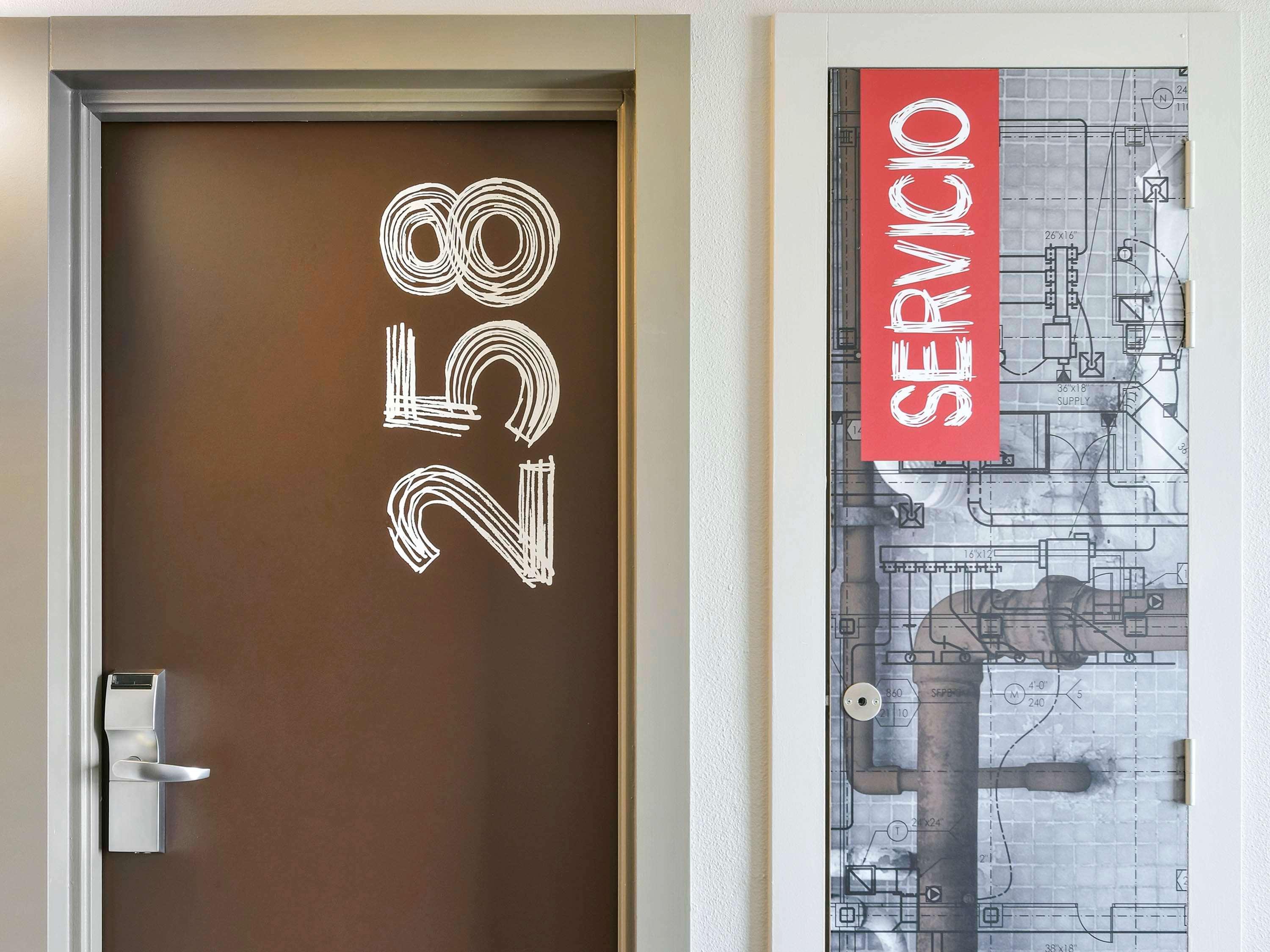 Ibis Madrid Getafe Hotel Екстериор снимка